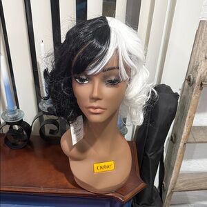 Black and White Cruella DeVille Women's Wig